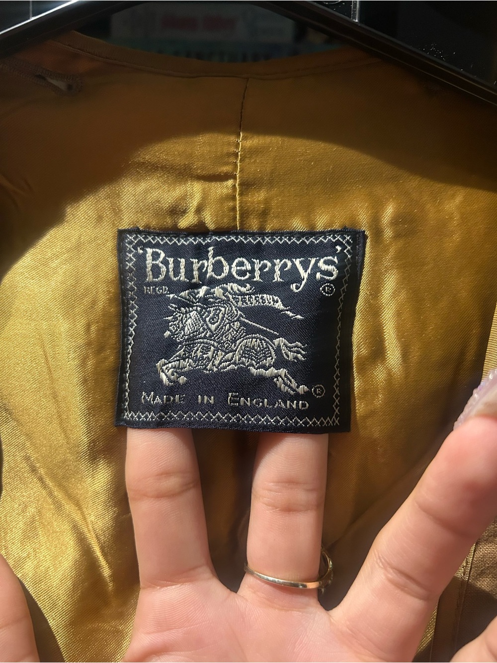 Burberry Chelsea Trench Coat - Picture 5 of 12